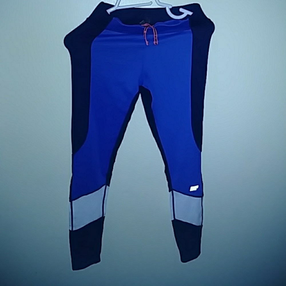 Pants deportivo.